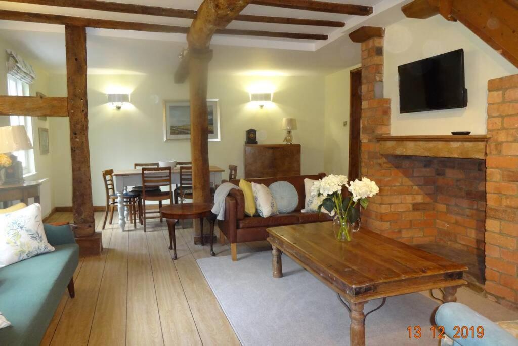 Lovely Old Cottage Stratford-upon-Avon Extérieur photo
